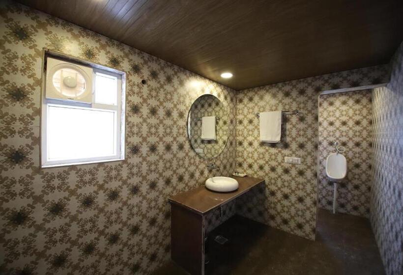 غرفة ديلوكس سرير كينج, Virat Resorts, Sariska Rajasthan