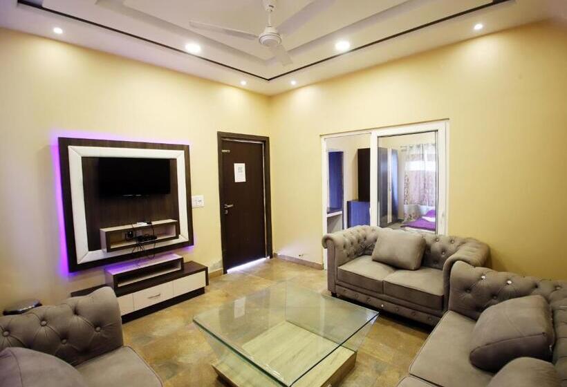 جناح, Virat Resorts, Sariska Rajasthan