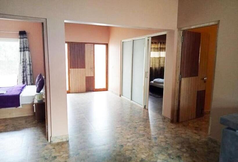 غرفة ديلوكس ثلاثية, Virat Resorts, Sariska Rajasthan