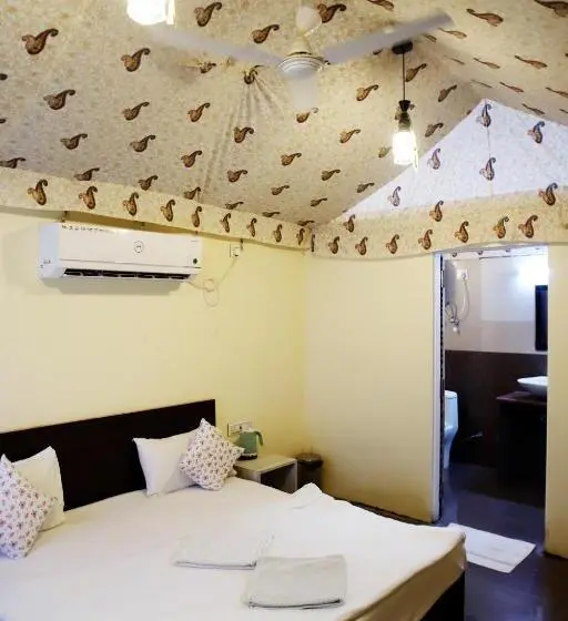 プールビュースタンダードルーム, Virat Resorts, Sariska Rajasthan