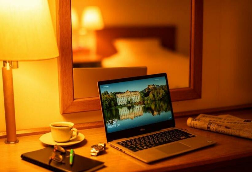 חדר סטנדרט, Io Alpheratz