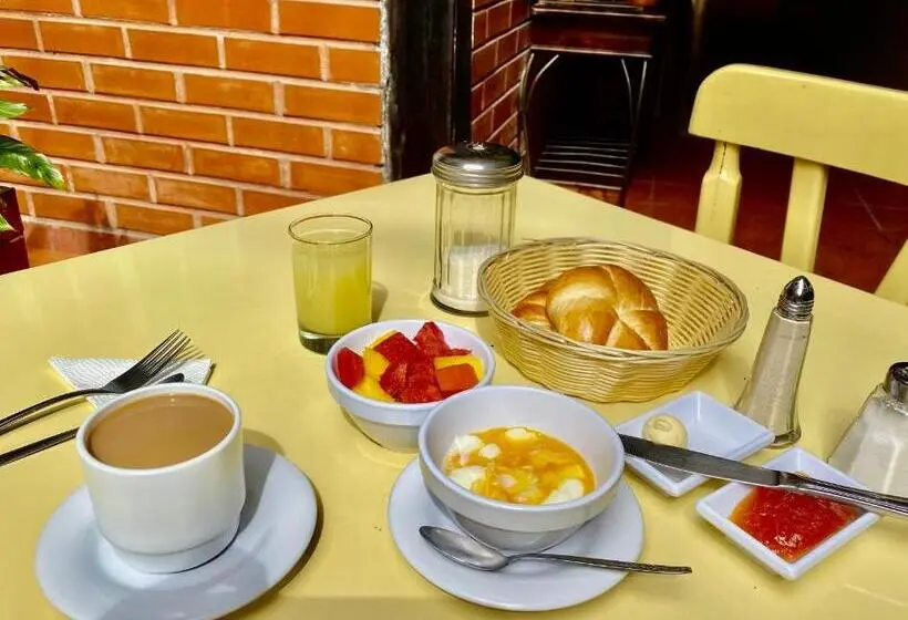 اتاق استاندارد با چشم‌انداز باغ, Hostal Jardín Escondido