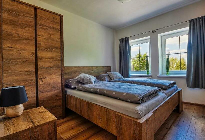 高级大房间, Na Rozcestí Frýdlant