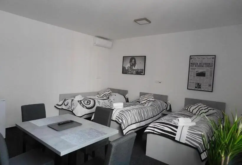 スタンダード４人部屋, Penzion Nový Štěpánov