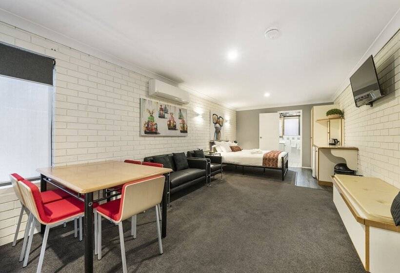 패밀리 룸, Esk Wivenhoe Motor Inn