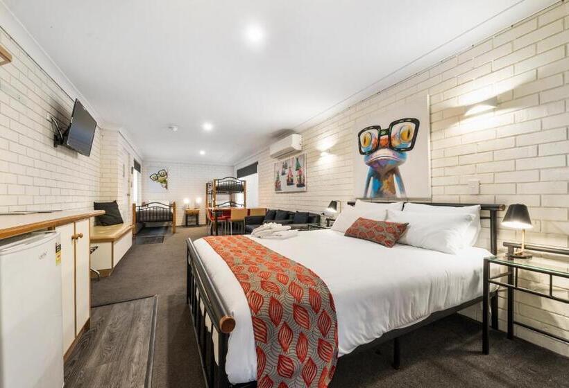 패밀리 룸, Esk Wivenhoe Motor Inn