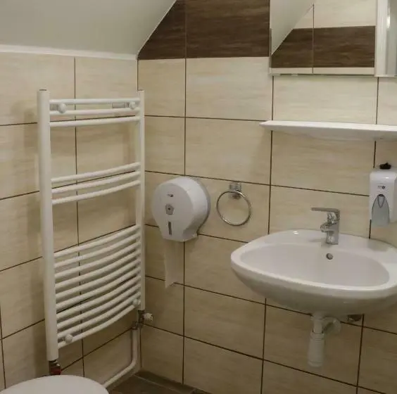 Standard Kolmen Hengen Huone, Borostyán Vendégház