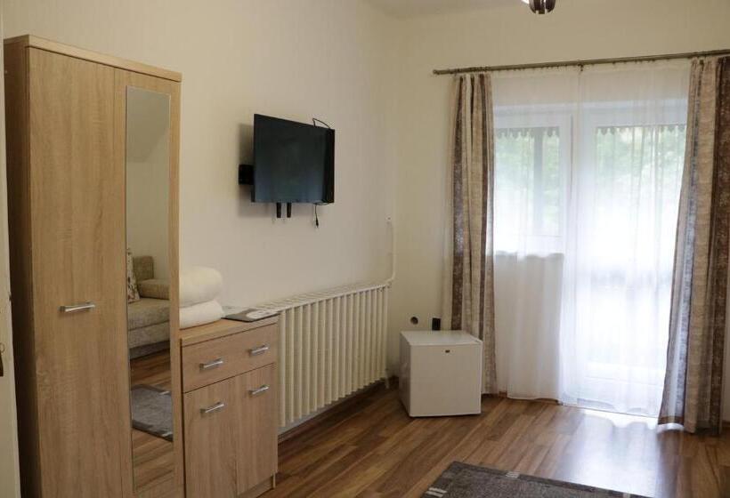 스탠다드 트리플 룸, Borostyán Vendégház