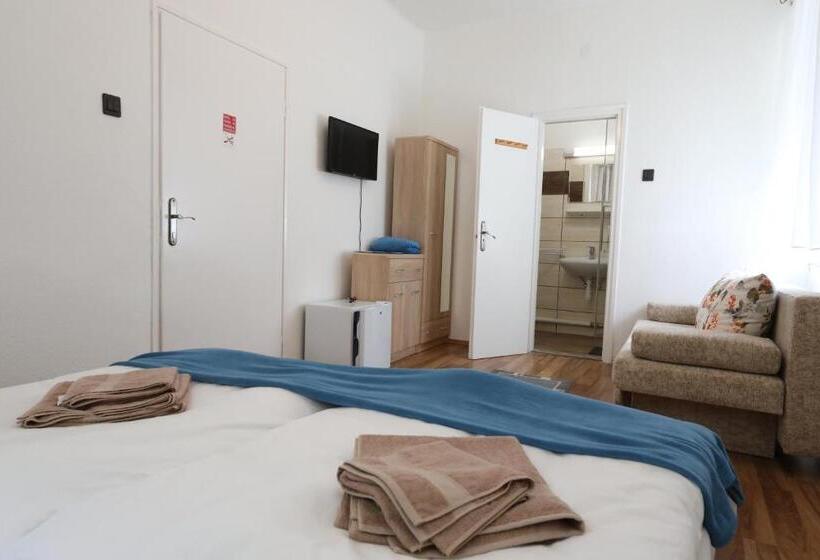 스탠다드 트리플 룸, Borostyán Vendégház