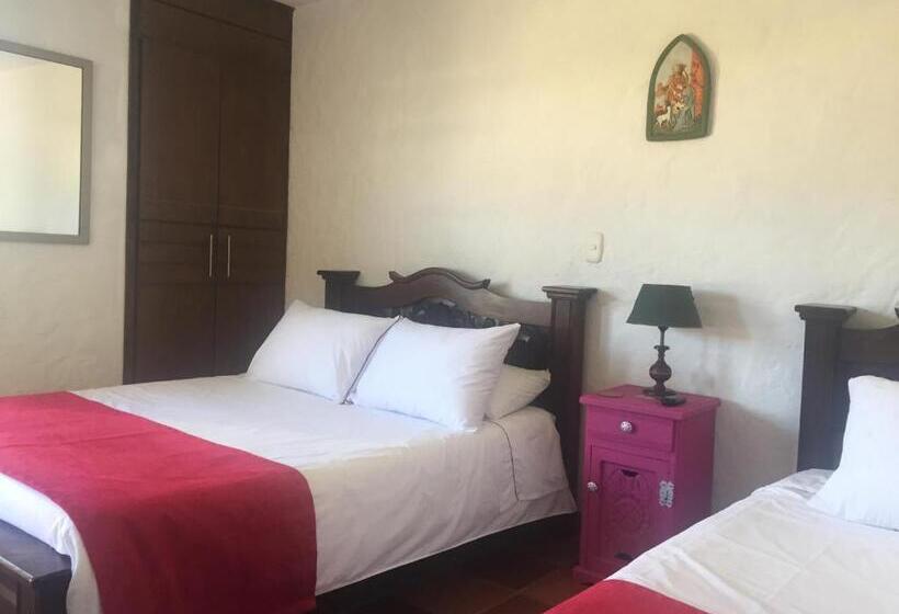 四人标准间, Casona Las Juanas