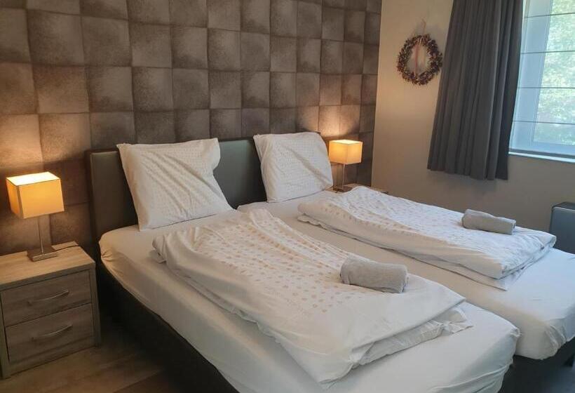 חדר סטנדרט, De Minnetuin