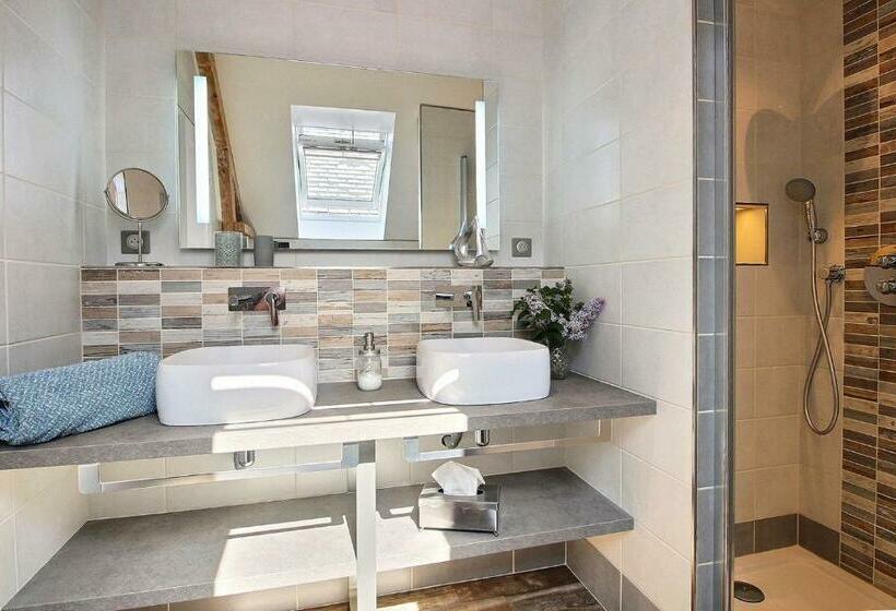Люкс Кровать Кинг, La Cotentine Maison D Hôtes