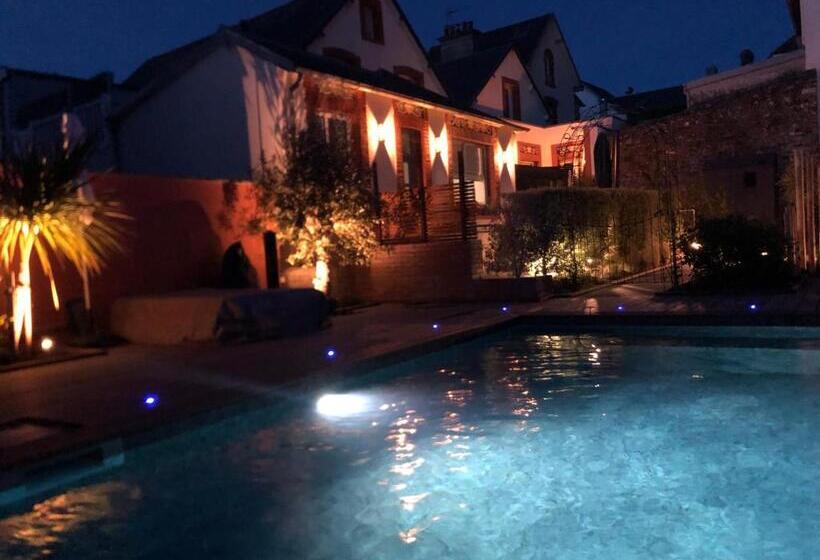 Люкс с Балконом, La Cotentine Maison D Hôtes