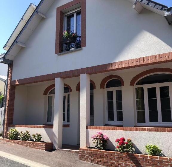 סוויטה עם מרפסת, La Cotentine Maison D Hôtes