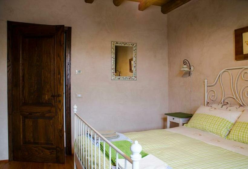 חדר סטנדרט נוף להרים, Agriturismo Il Posto Delle Fragole