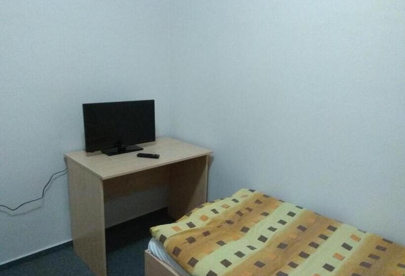 Chambre Standard, Lidový Dům