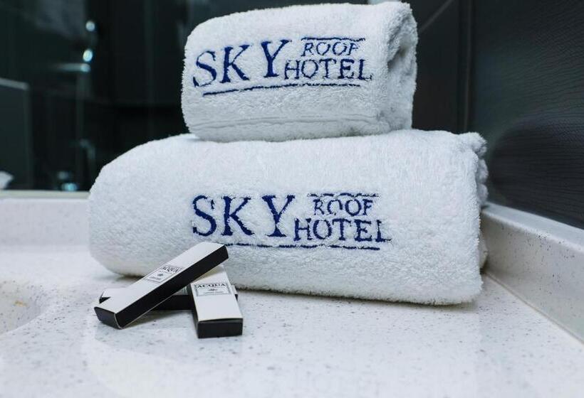 חדר סטנדרט לשלושה, Sky Roof