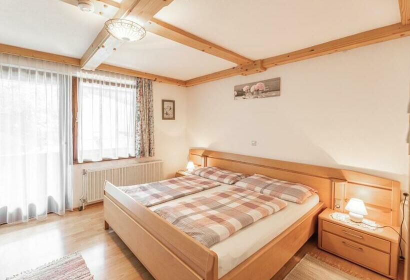 Номер Стандарт с Балконом, Urlaub Am Bauernhof Feldbauer