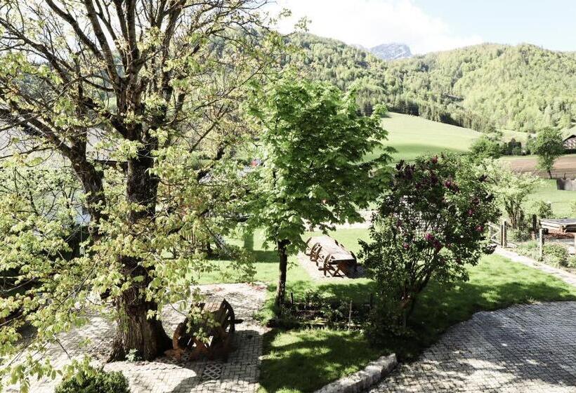 Трехместный Номер Стандарт с Балконом, Urlaub Am Bauernhof Feldbauer