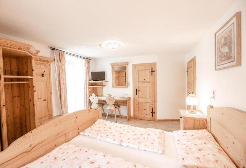 Номер Стандарт с Балконом, Urlaub Am Bauernhof Feldbauer