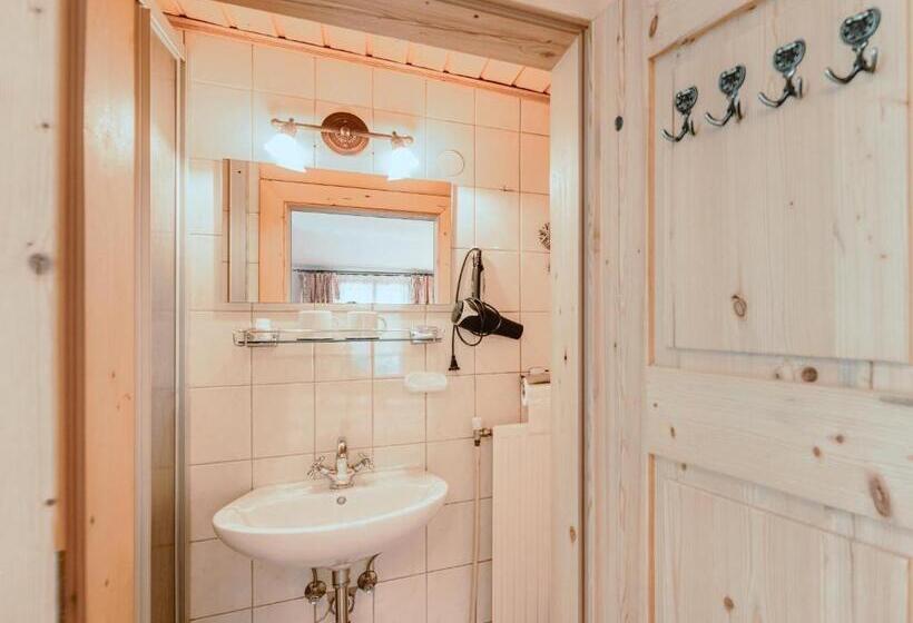 Номер Стандарт с Балконом, Urlaub Am Bauernhof Feldbauer