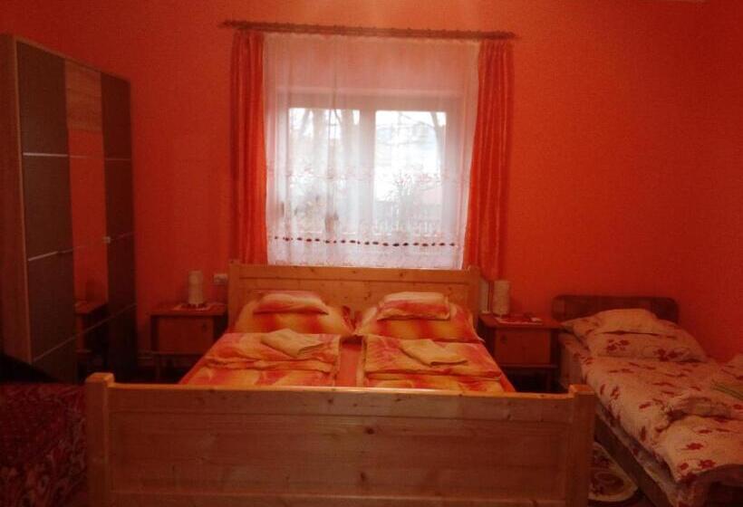 スタンダードトリプルルーム, Csergő Ildikó Vendégház