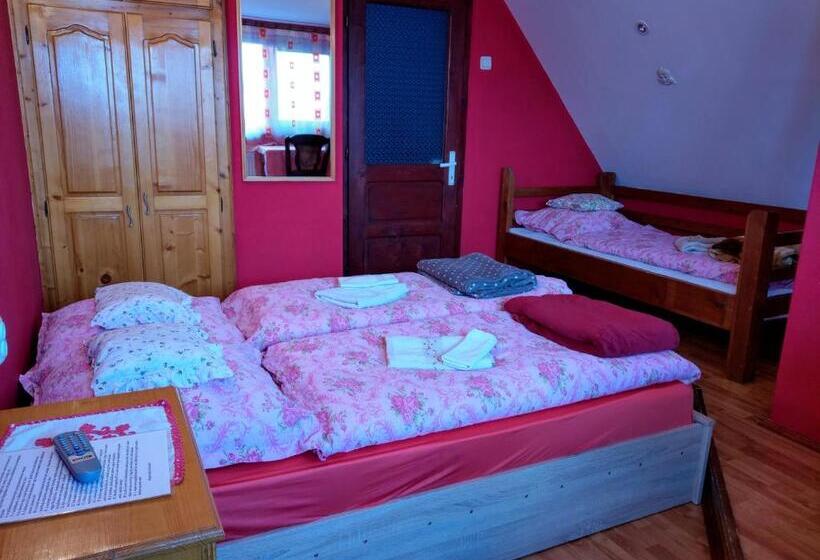 テラス付きスタンダードルーム, Csergő Ildikó Vendégház