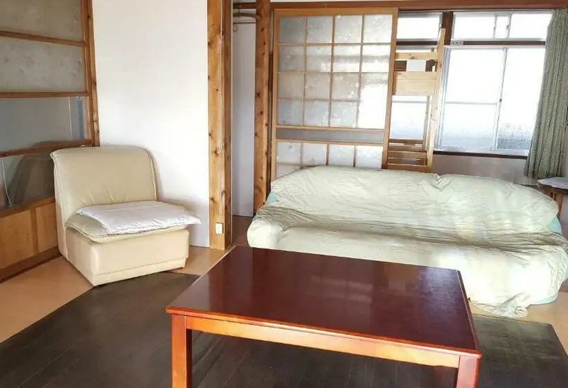 スタンダードスタジオ, Guest House Island