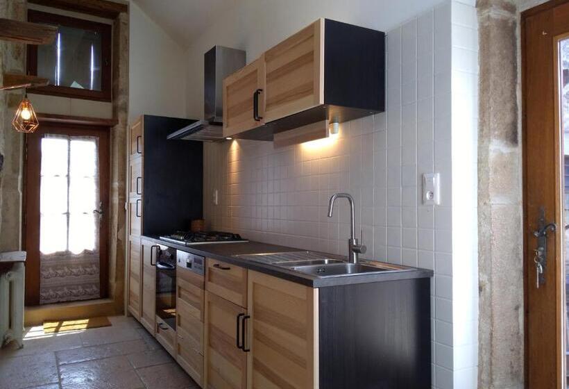 منزل غرفتين نوم, Jardin Des Sens, La Rente D Eguilly