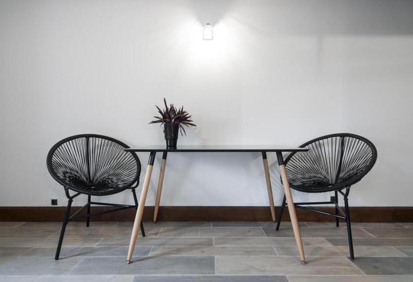 غرفة ديلوكس ثلاثية, Jardin Des Sens, La Rente D Eguilly