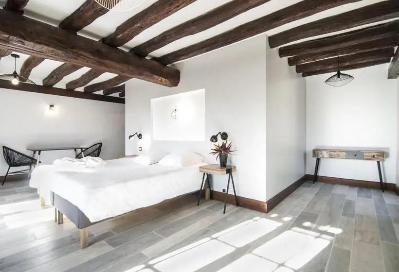 デラックストリプルルーム, Jardin Des Sens, La Rente D Eguilly
