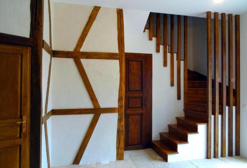 منزل غرفتين نوم, Jardin Des Sens, La Rente D Eguilly