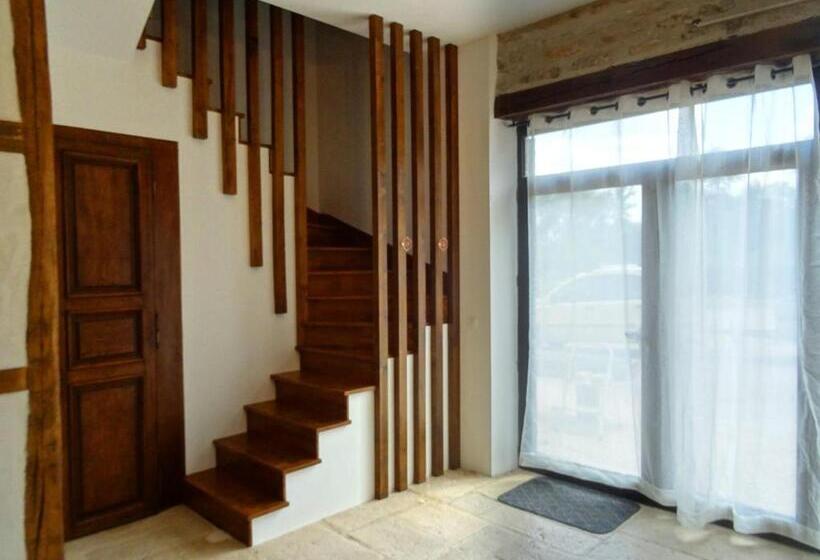 منزل غرفتين نوم, Jardin Des Sens, La Rente D Eguilly