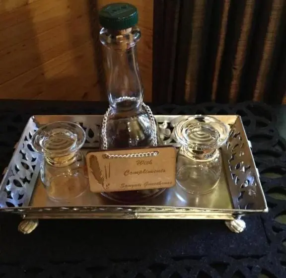 デラックスルーム, Sanyati Guesthouse