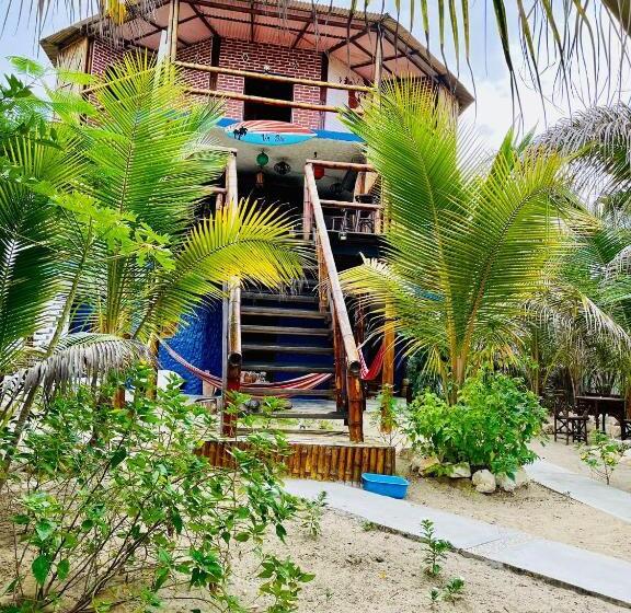 اتاق استاندارد با چشمانداز استخر, Un Dia Boutique Resort