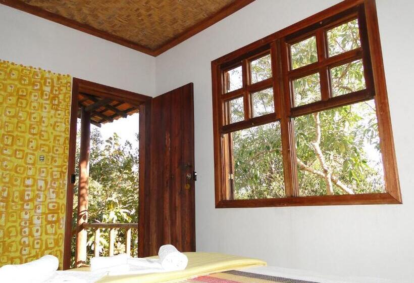 غرفة قياسية ثلاثية مطلة علي الحديقة, Pousada Do Pequi