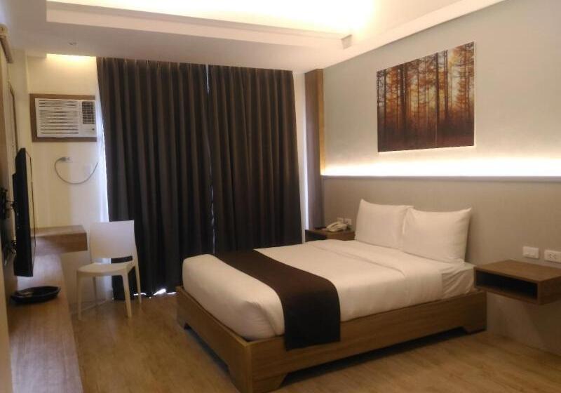 غرفة قياسية مطلّة علي حمام السباحة, Aqua Mira Resort