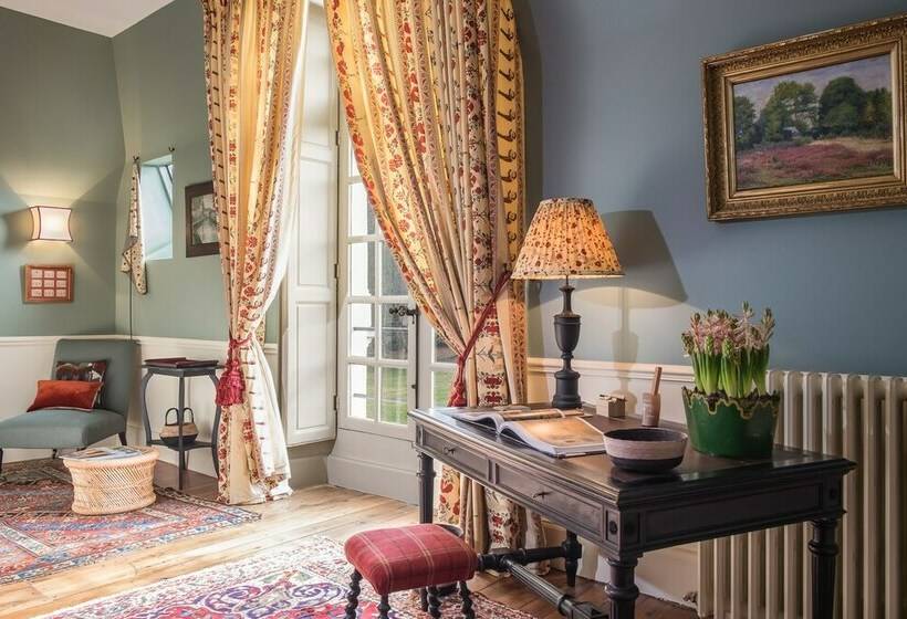 Номер Deluxe, Château Des Grotteaux