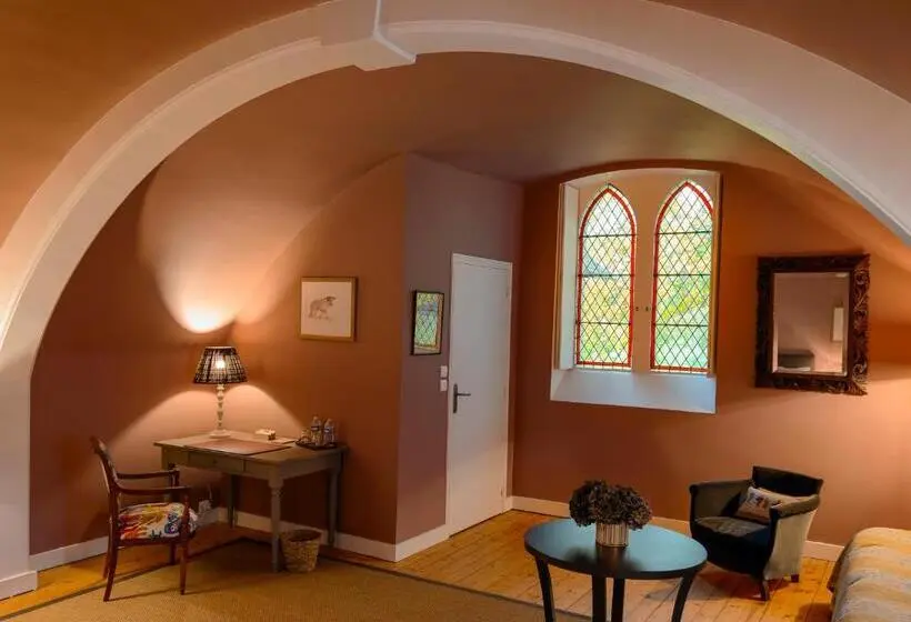 デラックスルーム, Château Des Grotteaux