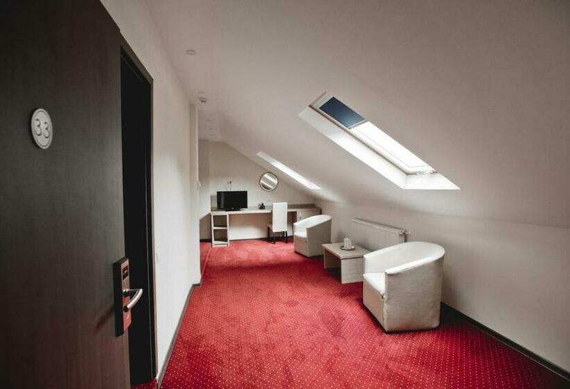 Стандартный Номер Кровать Кинг, Evergreen