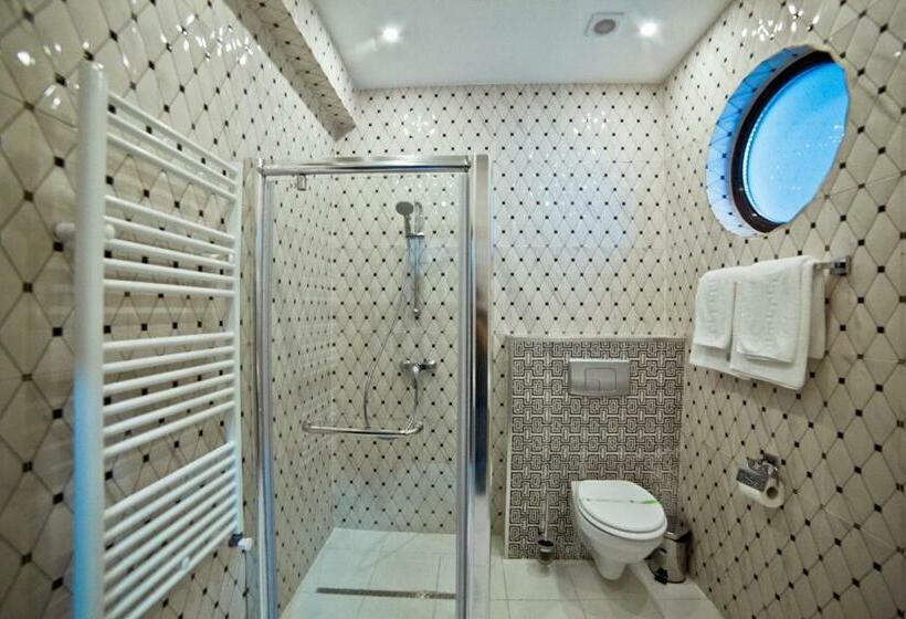 Номер Стандарт, Evergreen