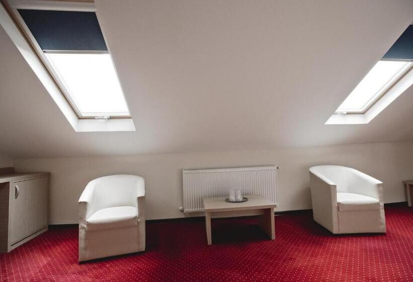 Стандартный Номер Кровать Кинг, Evergreen