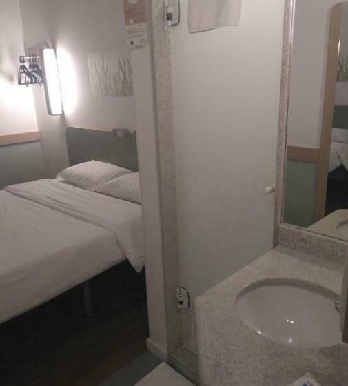 غرفة قياسية ثلاثية, Ibis Budget Nao Me Toque