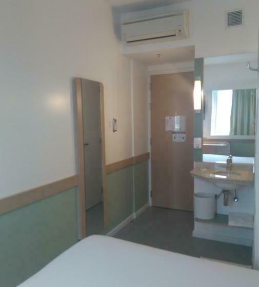 غرفة قياسية ثلاثية, Ibis Budget Nao Me Toque