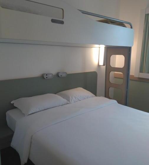 غرفة قياسية ثلاثية, Ibis Budget Nao Me Toque