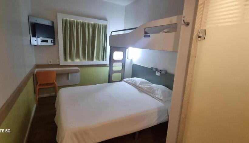 غرفة قياسية ثلاثية, Ibis Budget Nao Me Toque