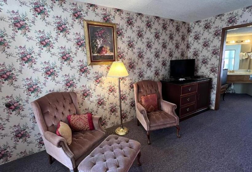 Люкс Deluxe Кровать Кинг, Victorian Inn