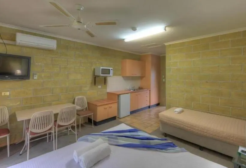 キングサイズベッドのデラックスルーム, Yarra Holiday Park