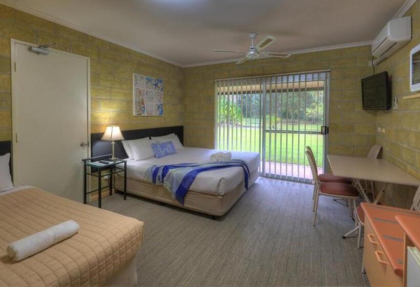 חדר דחוקס עם מיטת קינג, Yarra Holiday Park