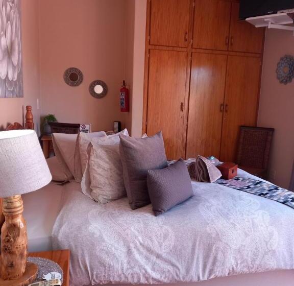 基本间, Acacia Gastehuis